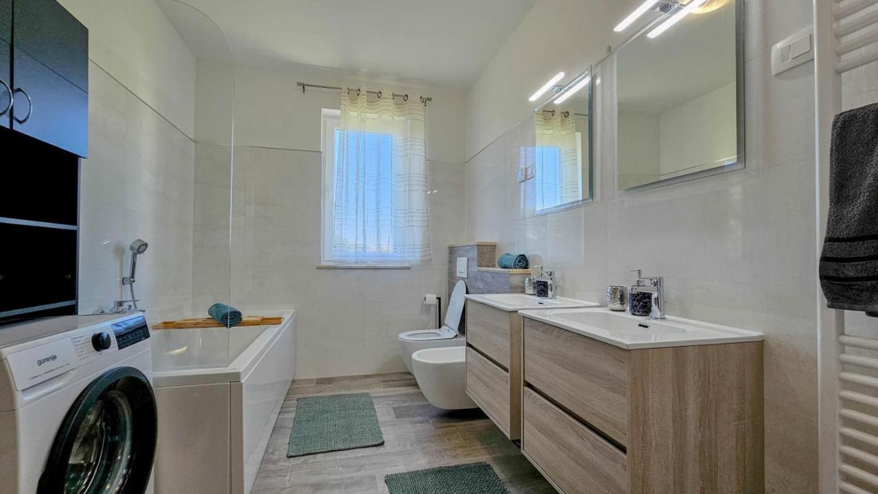 Casa Gojtan Villa Karigador Eksteriør billede